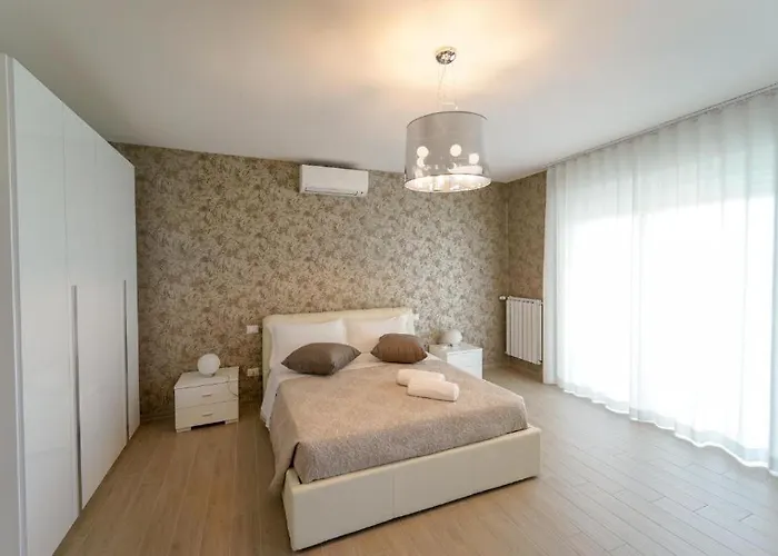 Wojtyla Airport Bari